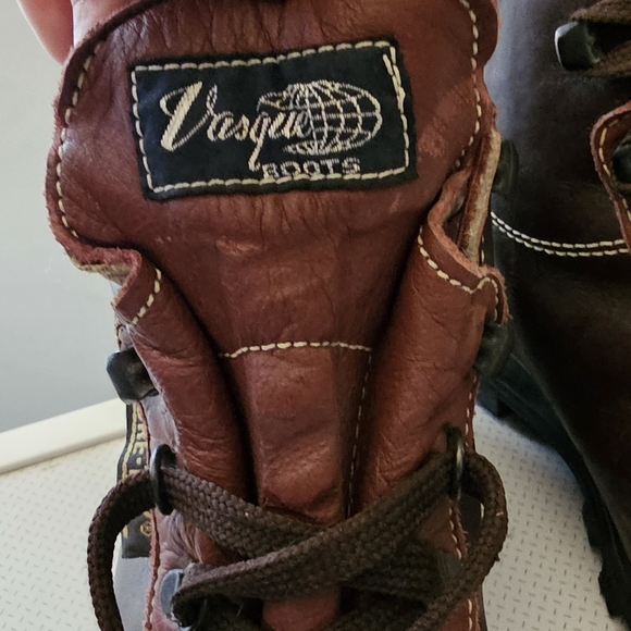 Vasque GORE-TEX waterproof, leather hiking or work boot, women's 7M, like new - Picture 5 of 10